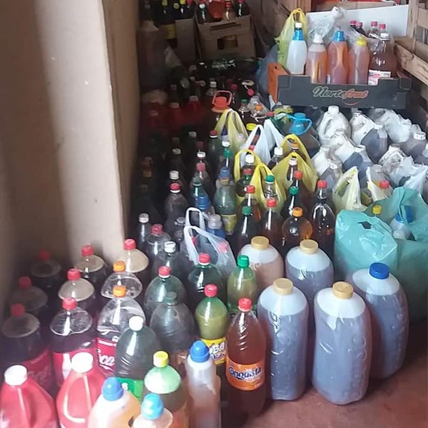 Programa de troca de óleo de cozinha usado por óleo novo é realizado em Paraguaçu
