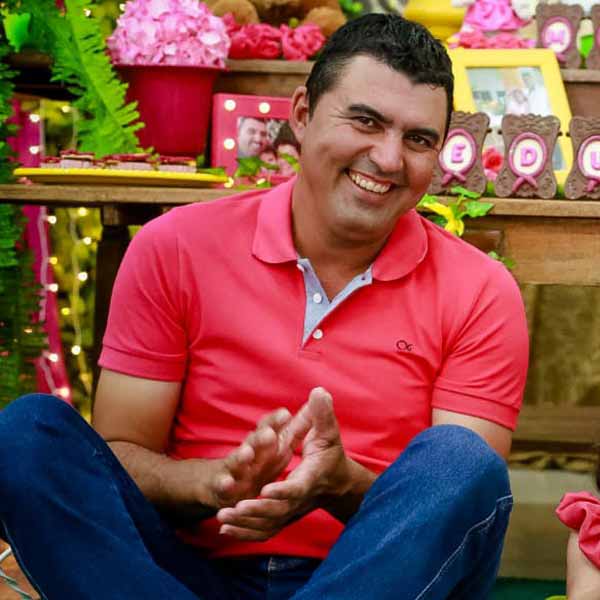 Renato Ricardo completa idade nova