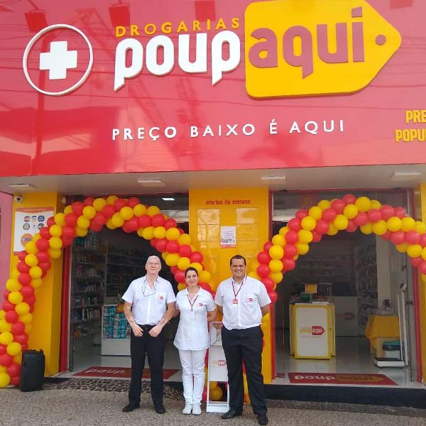 Drogarias PoupAqui celebra o seu 1º aniversário em Paraguaçu Paulista