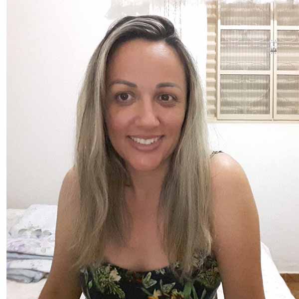 Dani Oliveira comemora mais um aniversário.