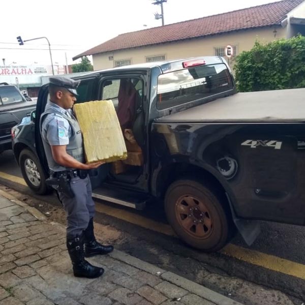 Polícia apreende mais de 800 quilos de maconha em Marília
