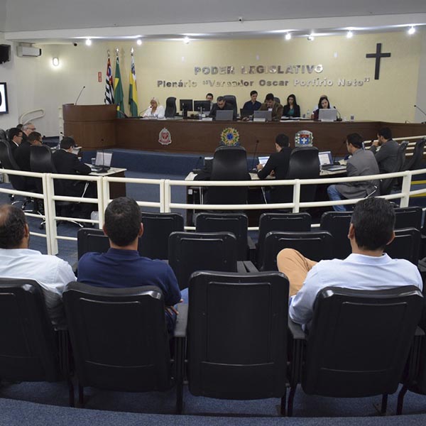 Câmara aprova projeto da Mesa e terá Ouvidoria