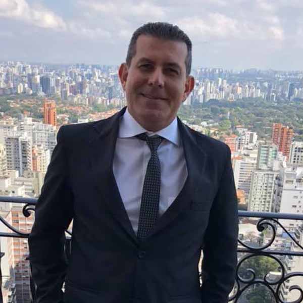 Gibinho Varrone comemora mais um aniversário.