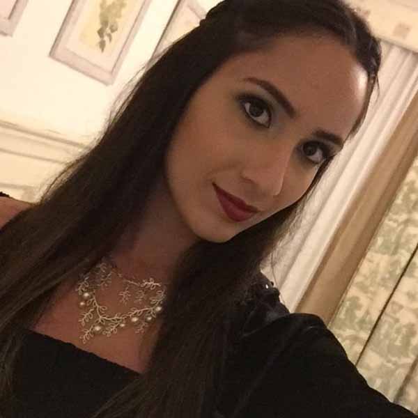 Laura Cambraia completa idade nova