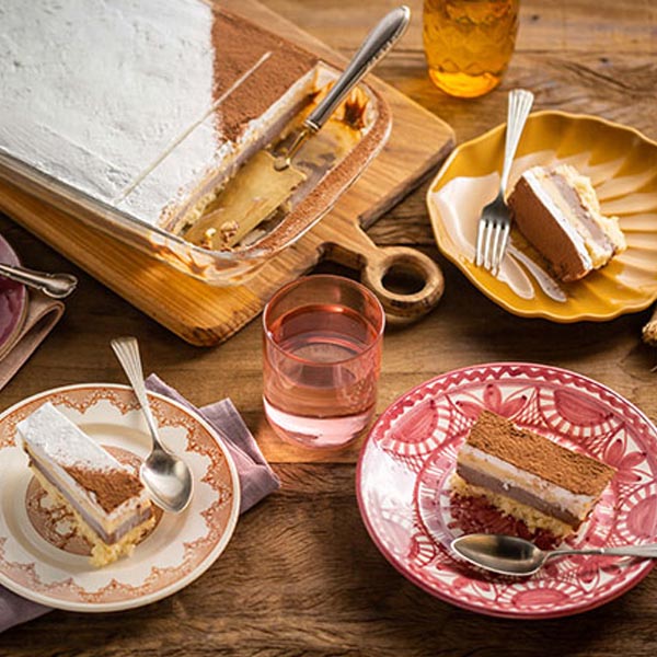 Pavê de chocolate com biscoito caseiro