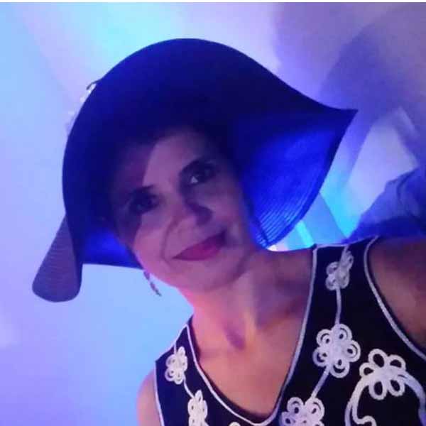 Valquiria Maistro comemora mais um aniversário.