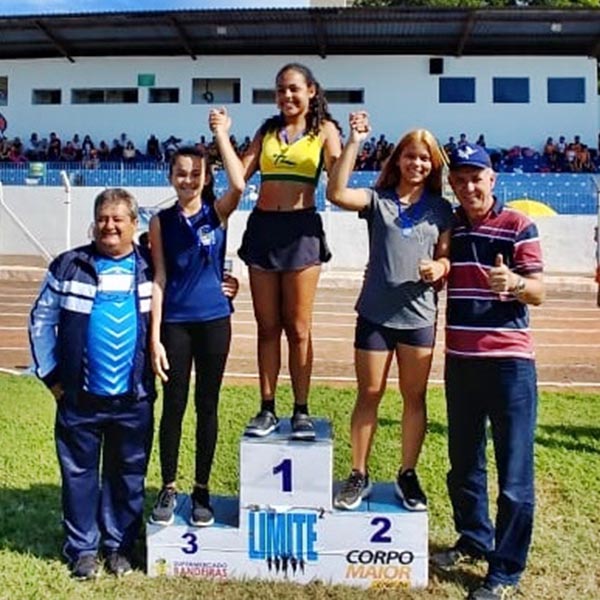 Atletismo de Paraguaçu se destaca na etapa da Liga Regional de Atletismo em Osvaldo Cruz