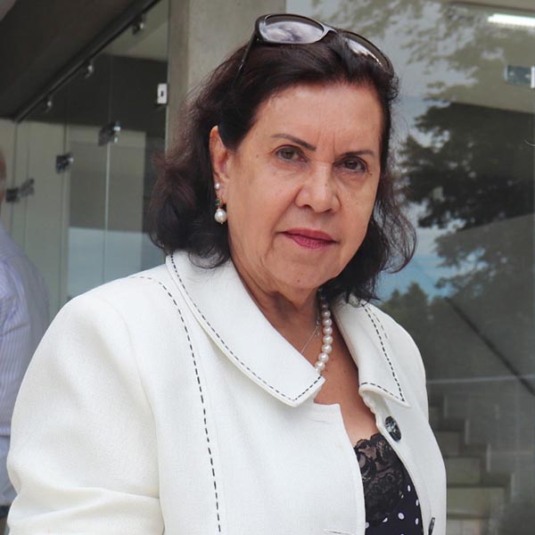 Prefeita Almira afirma que Comissão Processante tem objetivos puramente eleitoreiros