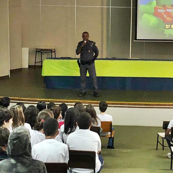 Alunos da rede municipal têm atividades de educação para o trânsito