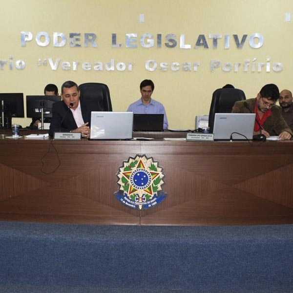 Vereadores fazem questionamentos à Prefeita, ao Governador do Estado e à empresa Vivo