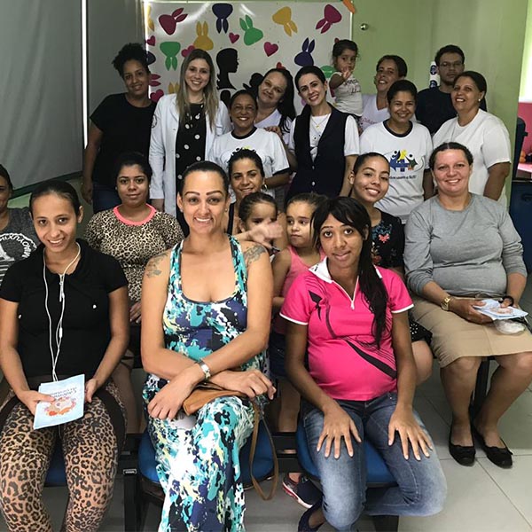 Gestantes recebem orientação sobre a 'revolução' dos primeiros meses de gravidez