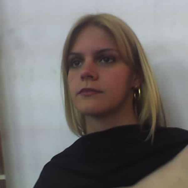 Rosenilda Nunes apaga velinhas nesta terça feira