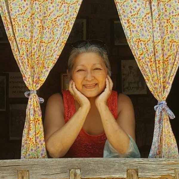 Mirian Marubayashi comemora mais um aniversário.