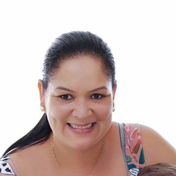 Cris Merce recebe os parabéns pela chegada de seu aniversário