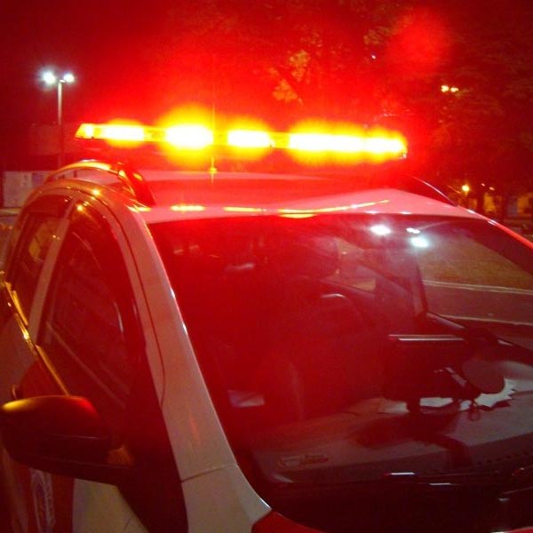 Homem é preso após agredir e tentar estrangular mulher em Assis