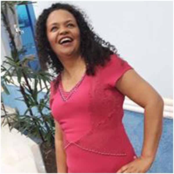 Edineia Duarte comemora mais um aniversário.