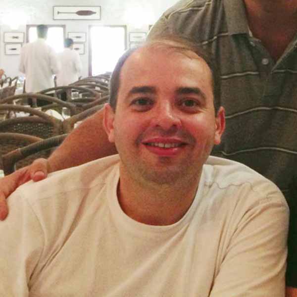 Adriano Bulhões comemora mais um aniversário.