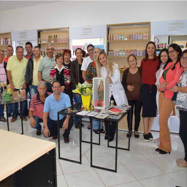 Podologica Clínica de Unhas recebe o terço empresarial