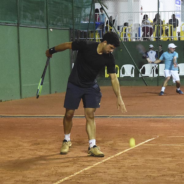 Mais de 80 tenistas participam do 14º Paraguaçu Open de Tênis