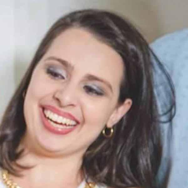 Dayane Stein apaga velinhas