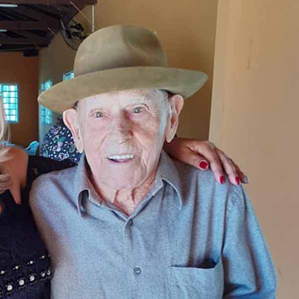 Mario Girotto é outro que comemora 101 anos.
