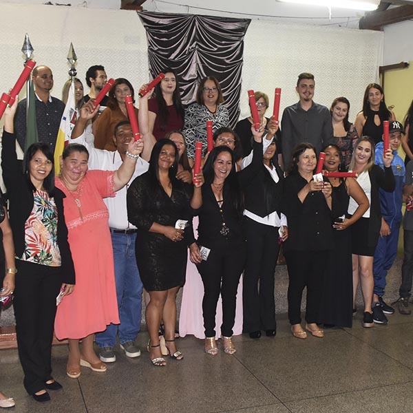 'Grupão' forma mais uma turma do EJA