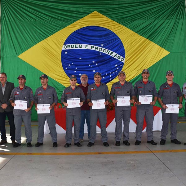 10º Grupamento de Bombeiros realiza solenidade alusiva ao Dia do Bombeiro Brasileiro em Assis