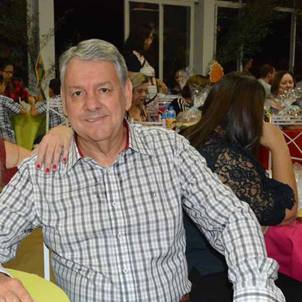 Luis Carlos Barbieri comemora mais um aniversário.