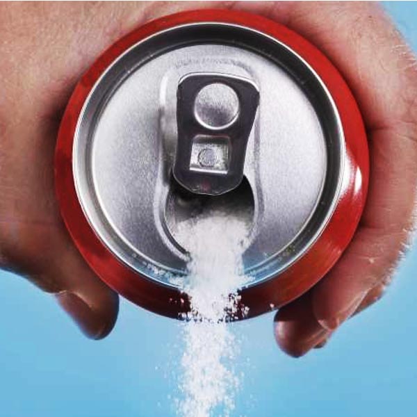 Os efeitos alarmantes de uma única lata de refrigerante no seu organismo