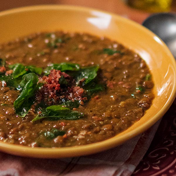 Sopa de lentilha na pressão com espinafre