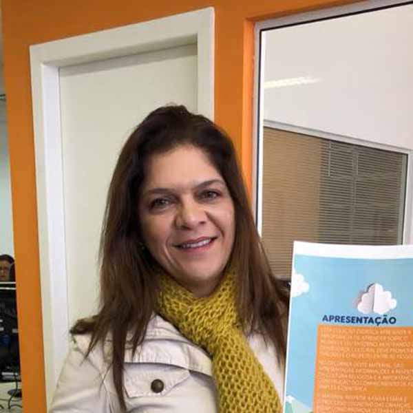 Cristiane Siqueira comemora mais um aniversário.
