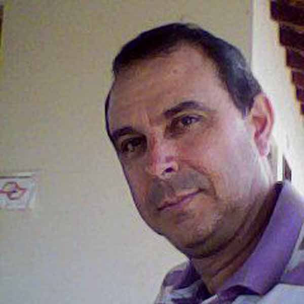 Sérgio Pascoal apaga velinhas nesta terça