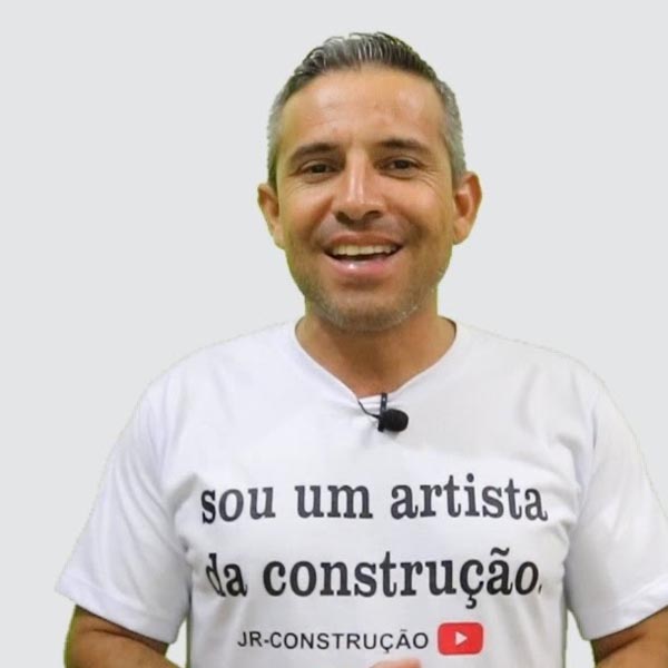 Arquiteto paraguaçuense faz sucesso no YouTube com vídeos sobre construção civil