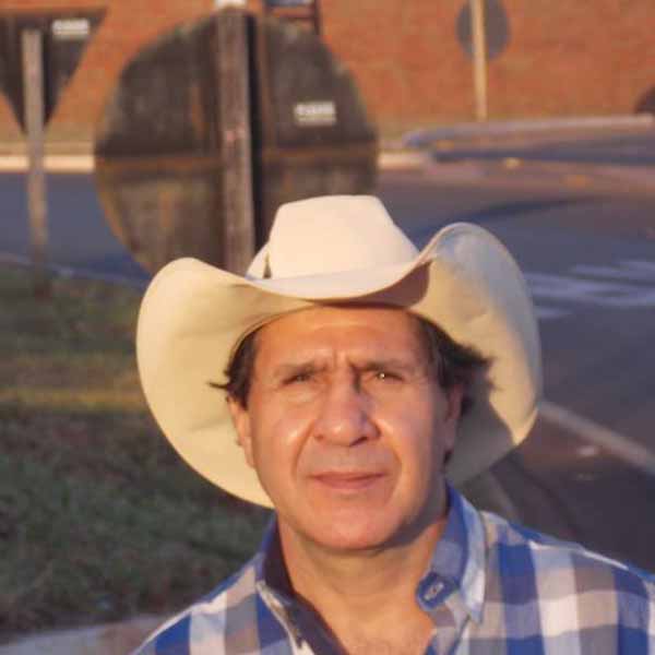 Chico Carlos apaga velinhas neste sábado