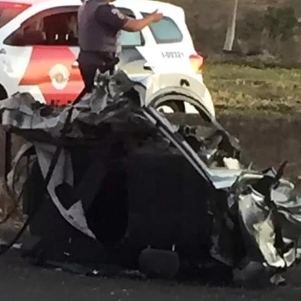 Casal é preso com drogas em carro após provocar sequência de acidentes em Marília