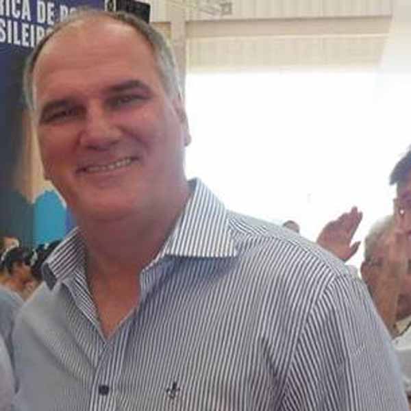 José Moya completa idade nova