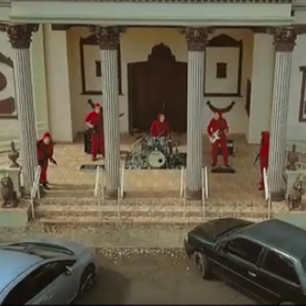 Músicos de Paraguaçu participam de clipe versão rock da música de abertura da série La Casa de Papel