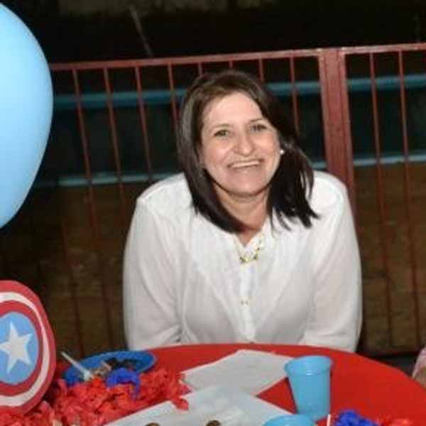 Isabel Gonçalves comemora mais um aniversário.