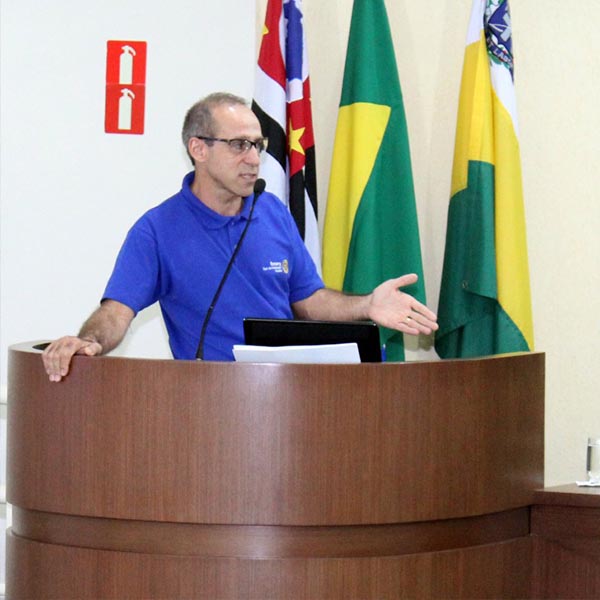 Presidente do Rotary fala na tribuna da Câmara sobre os projetos da gestão 2019-2020