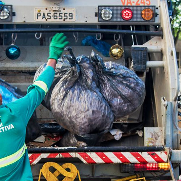 Coleta de lixo será feita normalmente no sábado, 7 de Setembro