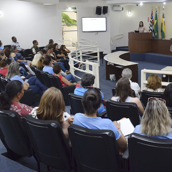 Câmara promove palestra sobre suicídio