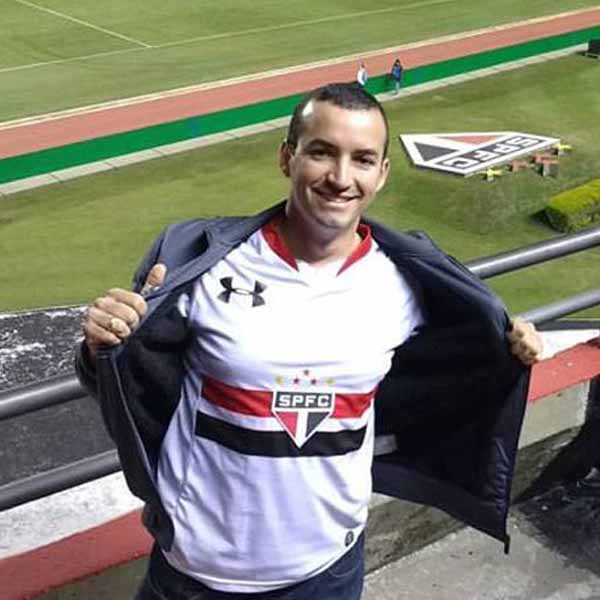 Néliton Martins completa idade nova