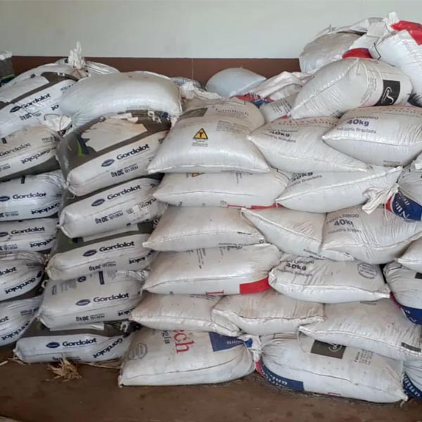 Polícia apreende 12 toneladas de adubo furtado durante operação em Quatá