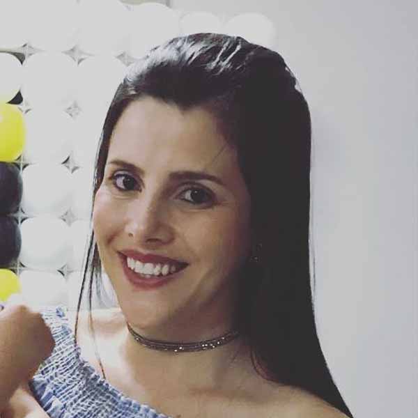 Bruna Sfair comemora mais um ano de vida