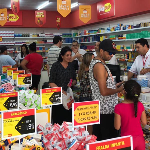 Drogarias PoupAqui inaugura unidade em Cândido Mota