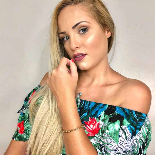 Lohane Andrielly comemora mais um ano de vida