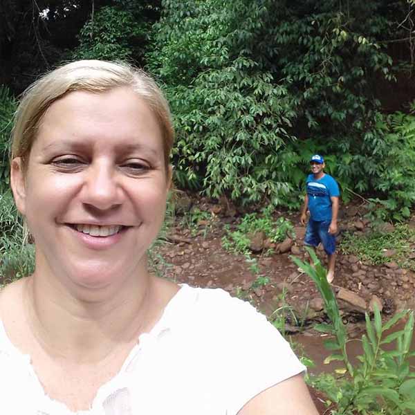 Ivana Silva recebe os parabéns pelo seu aniversário
