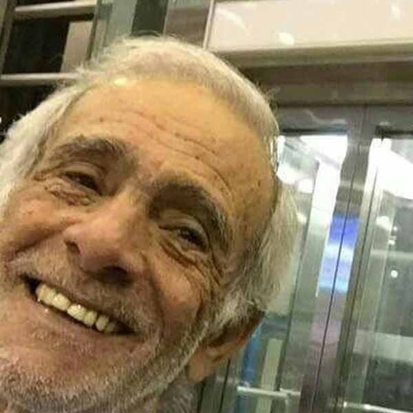 Carlos Fernandes recebe os parabéns pelo seu aniversário
