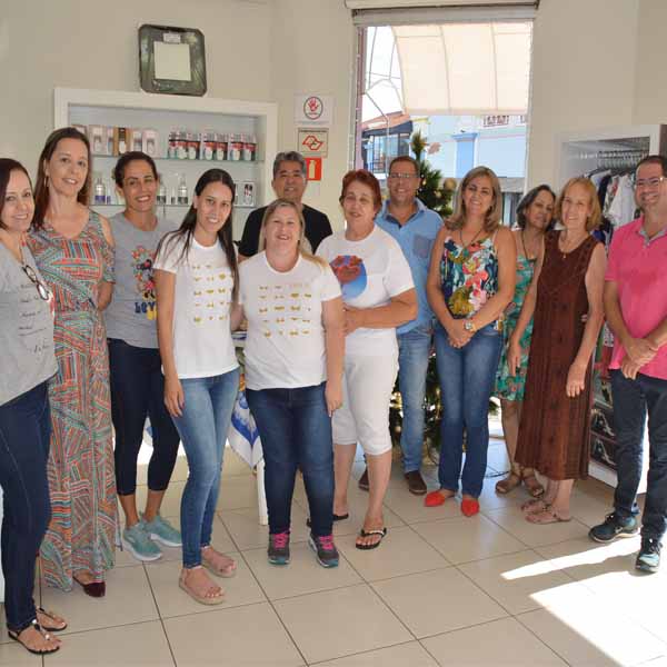 Lelly Lingerie recebe o terço empresarial