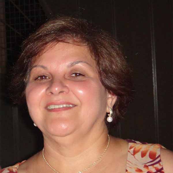 Márcia Regina completa idade nova